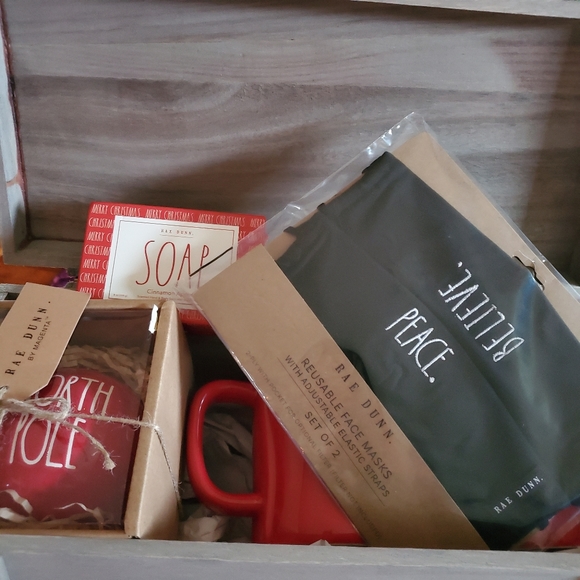 Rae Dunn Gift Box Set - Picture 16 of 16